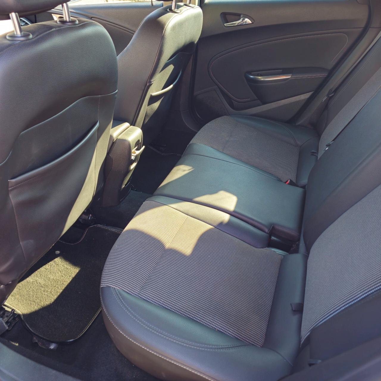 Opel Astra 1.7 CDTI 110CV Sports Tourer Cosmo