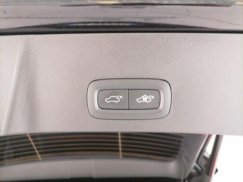 Volvo XC40 2.0 b3 Core auto
