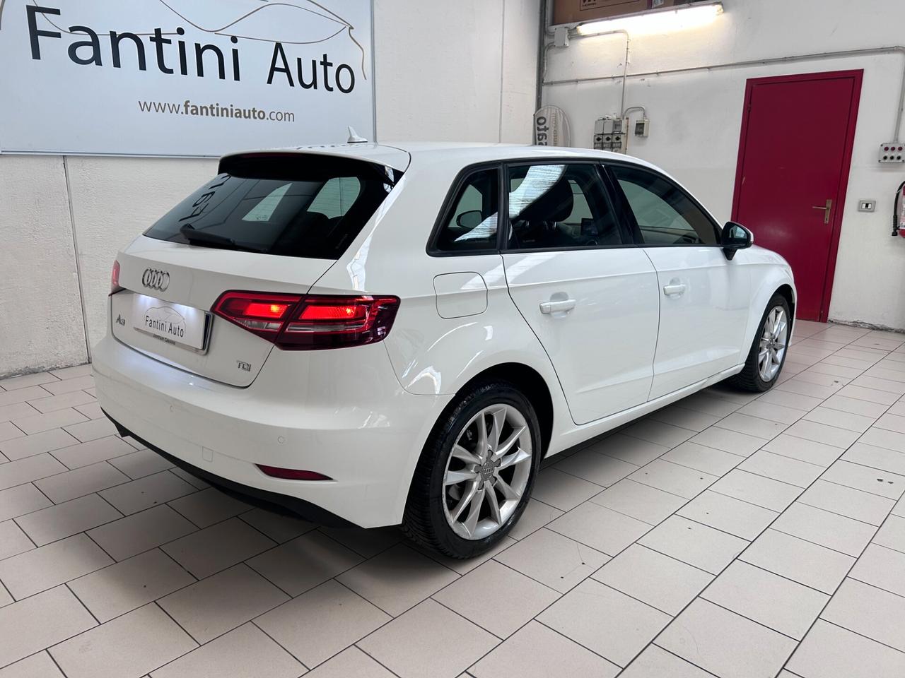 Audi A3 sportback 1.6 TDI 116cv S tronic SOLO PER COMMERCIANTI