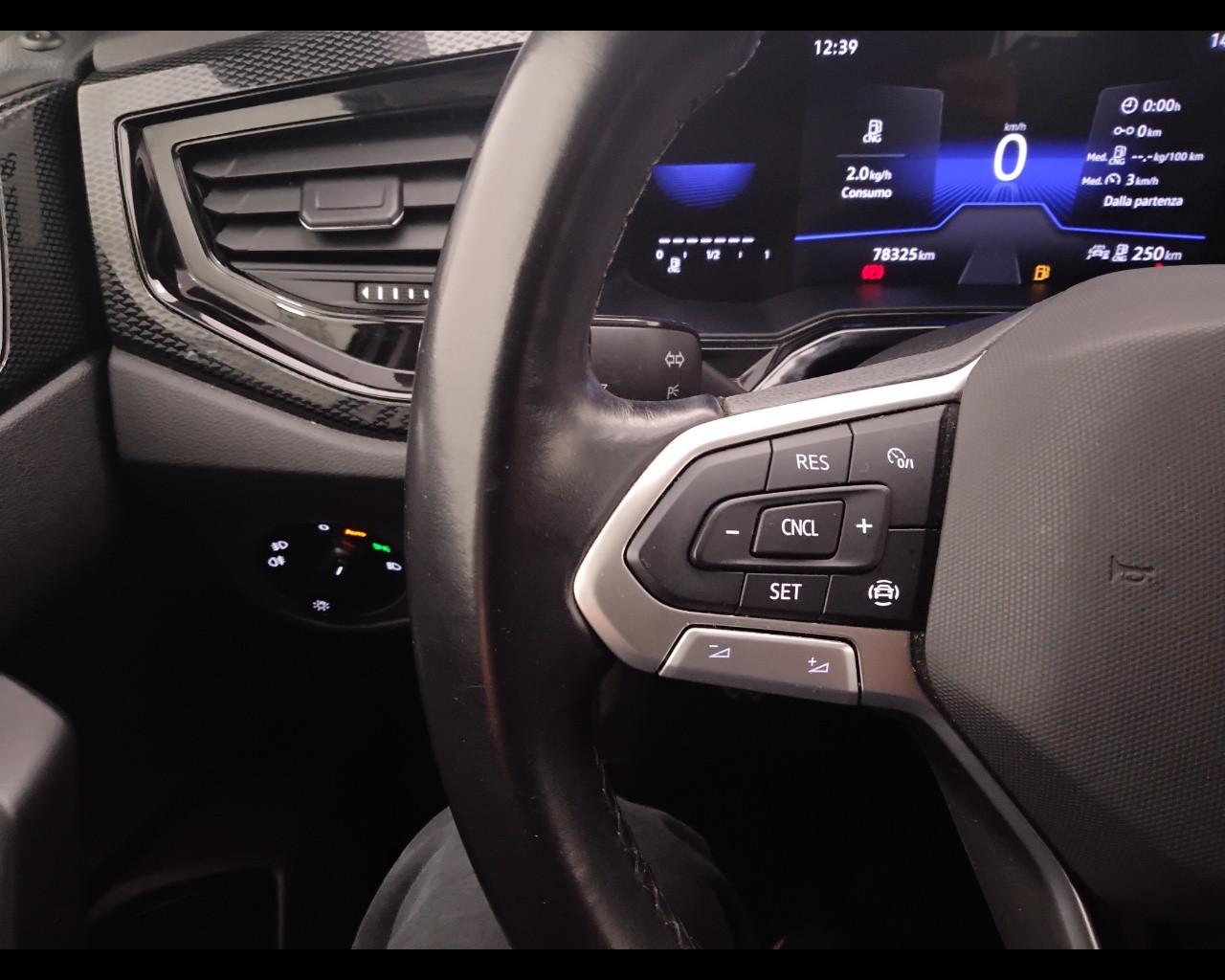 VOLKSWAGEN Polo VI 2022 - Polo 1.0 tgi Life 90cv