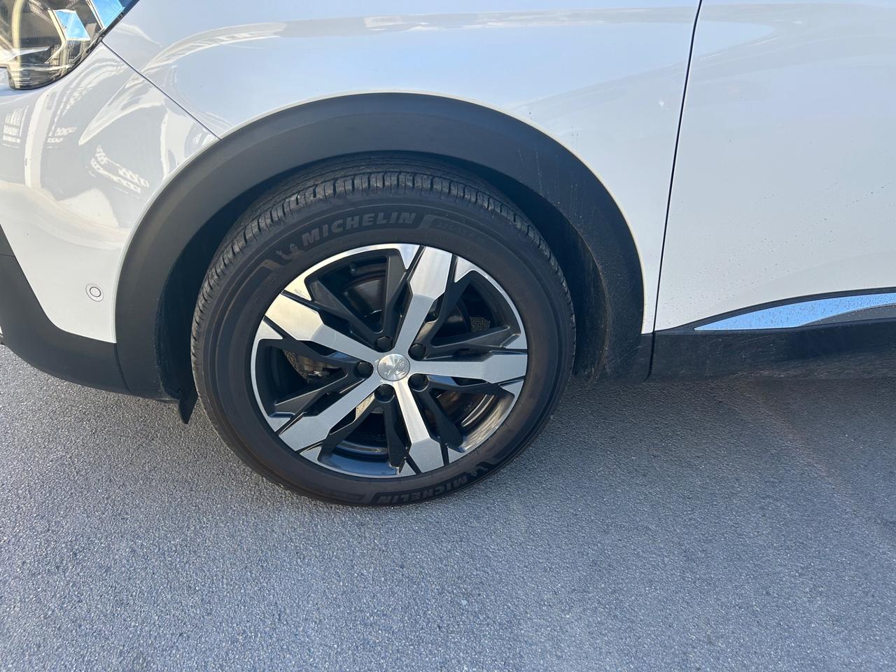 Peugeot 3008 BlueHDi 120 S&S EAT6 Allure