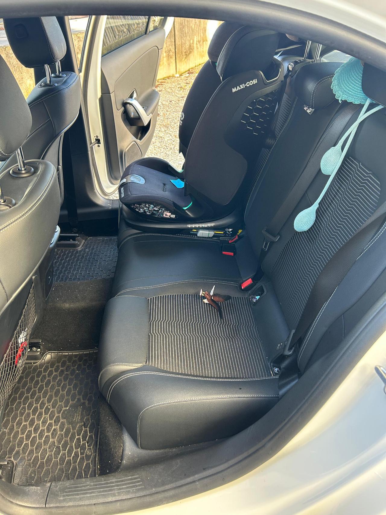 Mercedes-benz A 180 SEDAN d 2.0 115 Automatic Sport