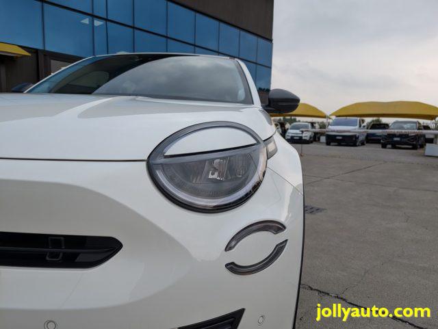 FIAT 600 Hybrid 100 CV DCT MHEV Business **KM0**