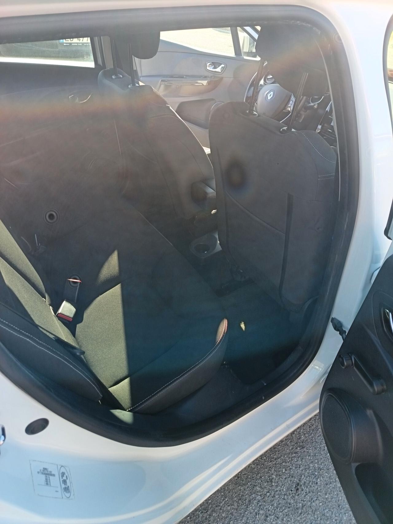 Renault Clio Sporter 1.5 dCi 8V 75CV Live