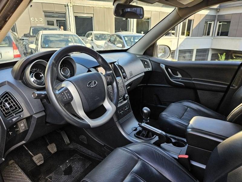 Mahindra XUV500 2.2 16V AWD (4x4) 7POSTI
