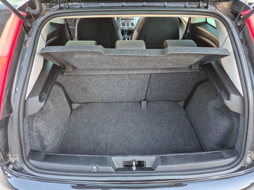 Fiat Grande Punto 1.4 BENZ 3-PORTE