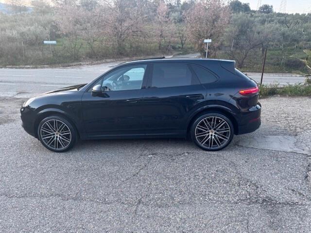 Porsche Cayenne 3.0 V6 340cv