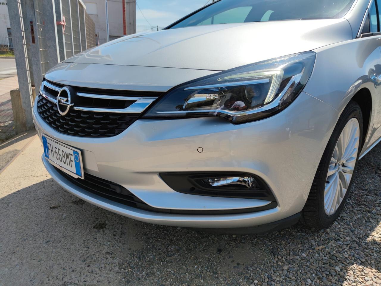 Opel Astra 1.6 CDTi 136CV Sports Tourer Innovation