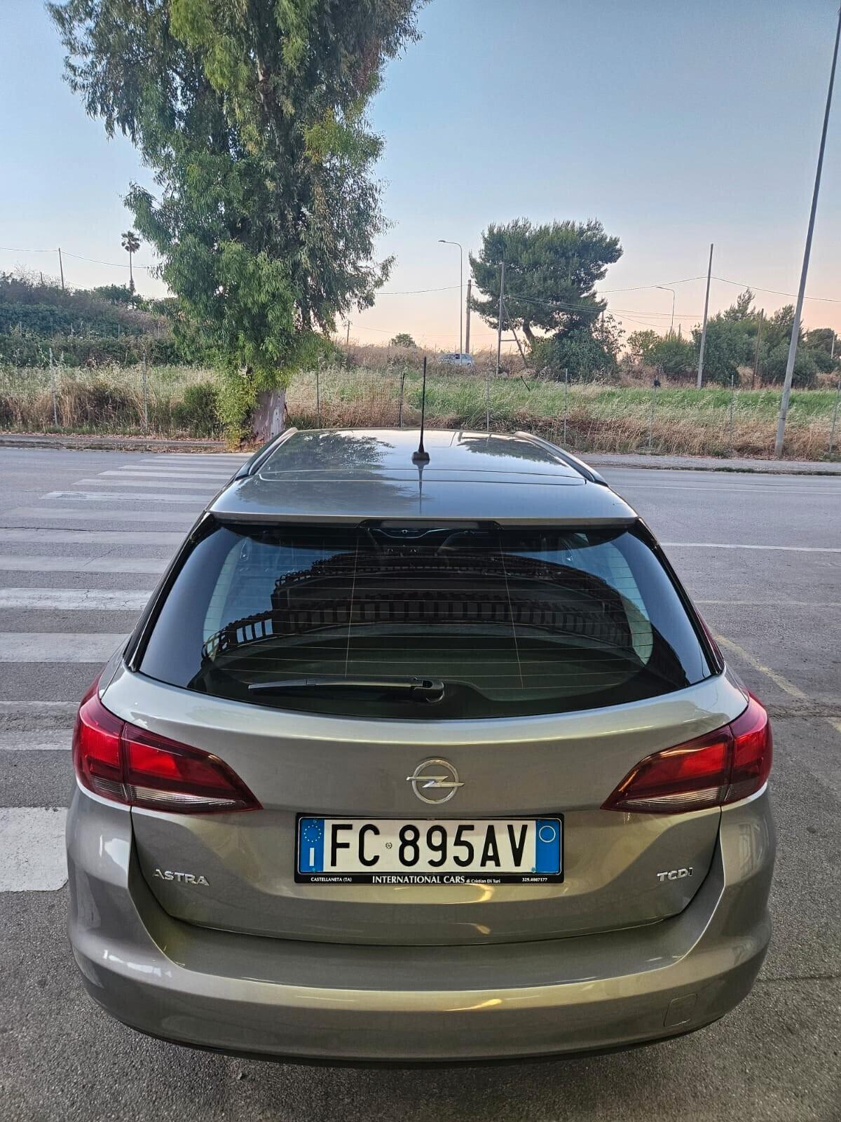 Opel Astra Sports Tourer 1.6 cdti