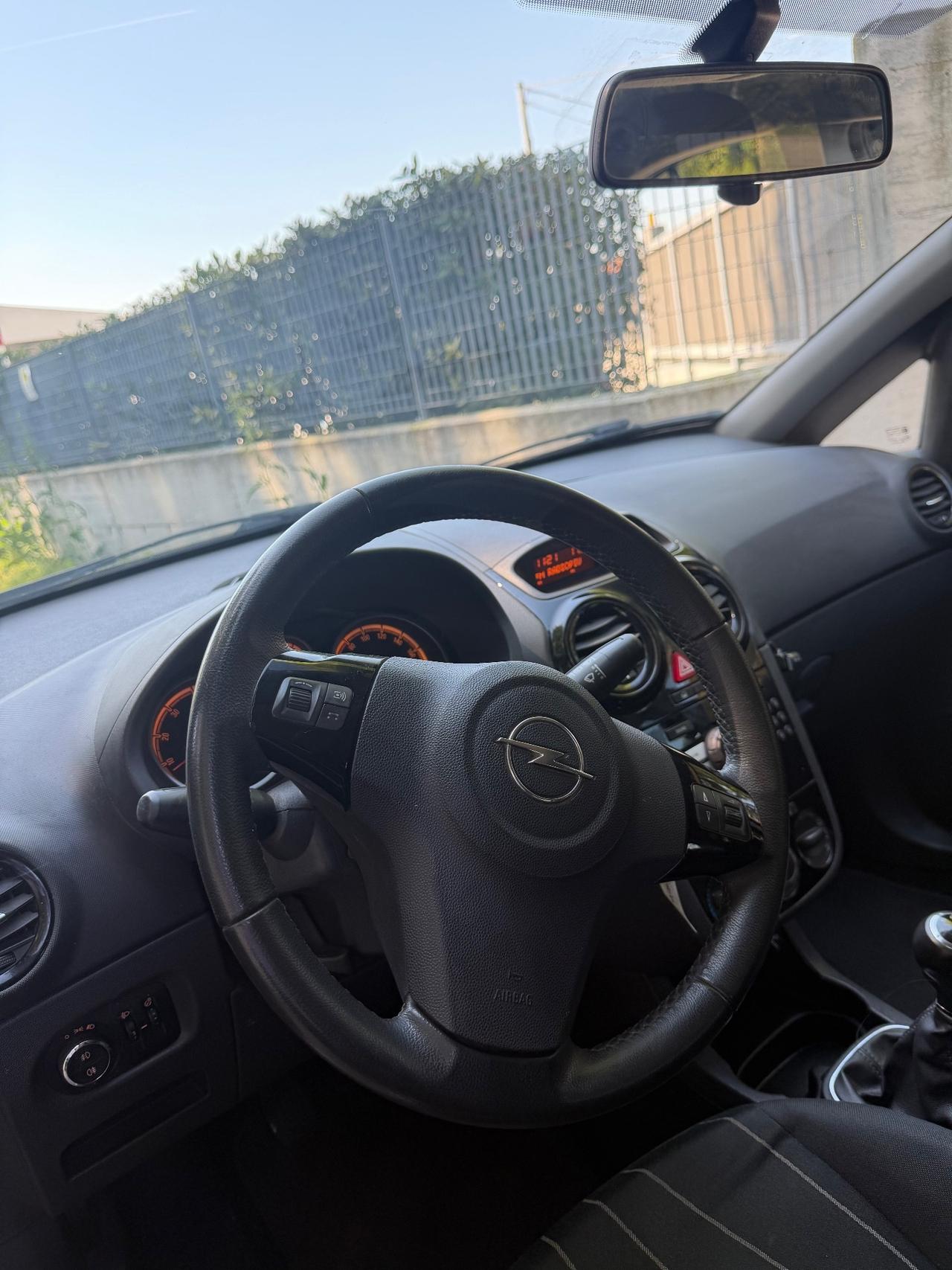 Opel Corsa 1.2 5 porte Easytronic Cosmo