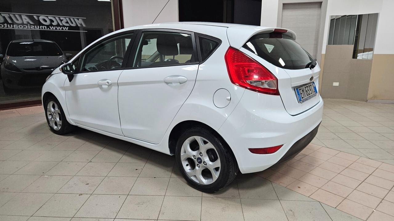 Ford Fiesta 1.4 TDCi 70CV 3 porte Titanium