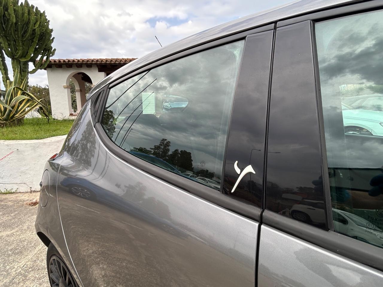 Lancia Ypsilon 1.3 MJT 16V 95 CV 5 porte S&S Elefantino