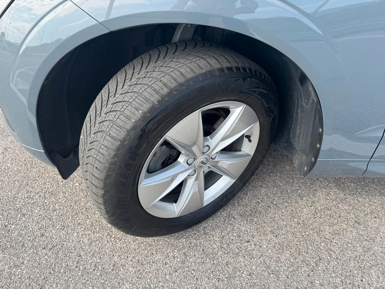 Volvo XC60 B4 AWD (Diesel/Hybrid) Momentum Bsn.