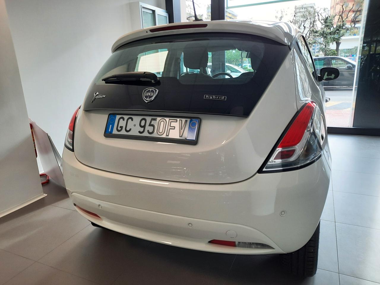 Lancia Ypsilon 1.0 FireFly 5 porte S&S Hybrid Gold S