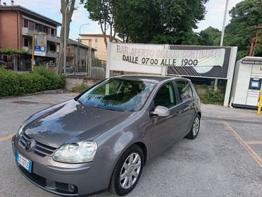Volkswagen Golf Benz anno 2006 ok neo patente z