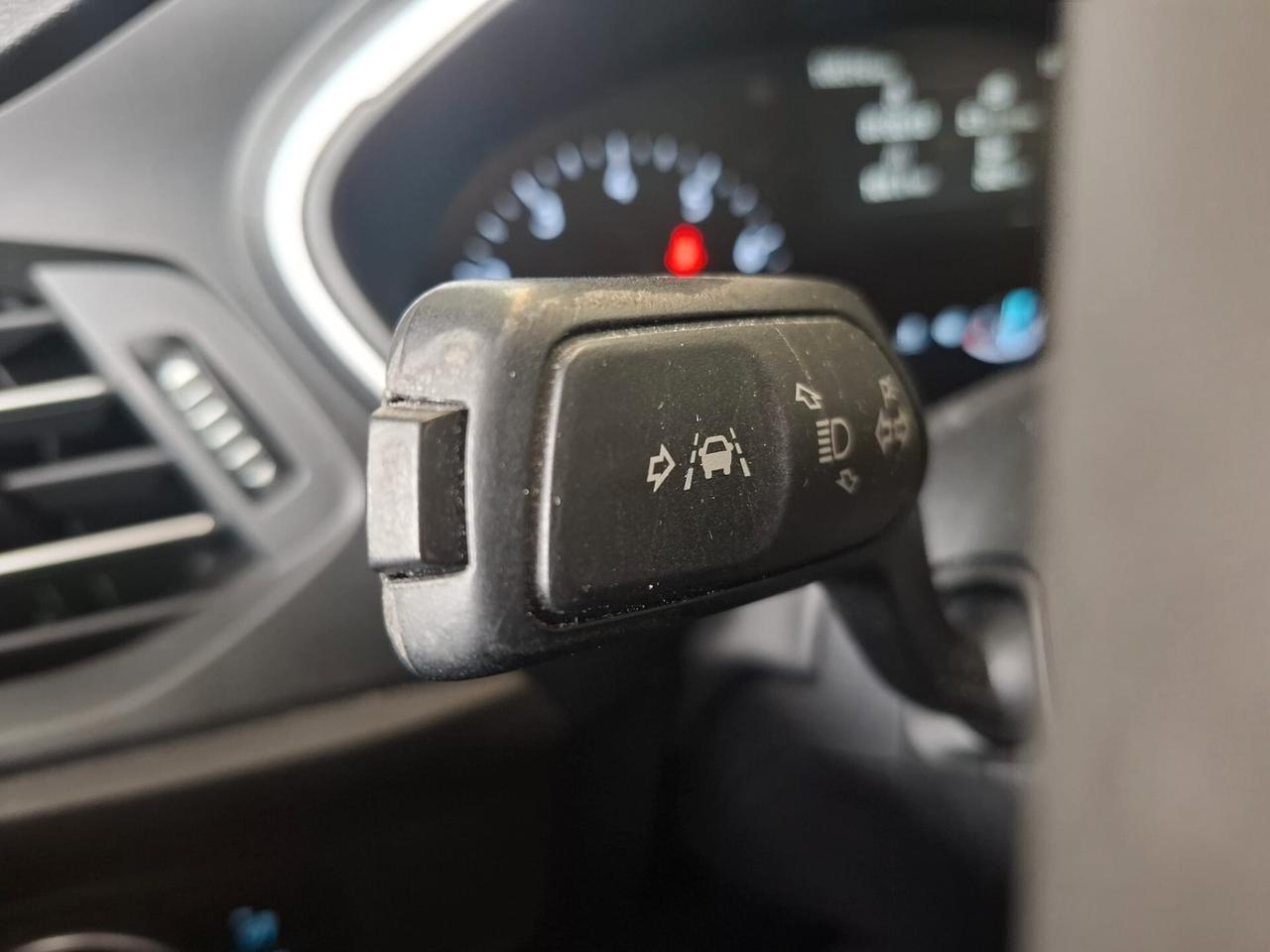 Ford Focus Berlina Titaniuma Benzina Manuale