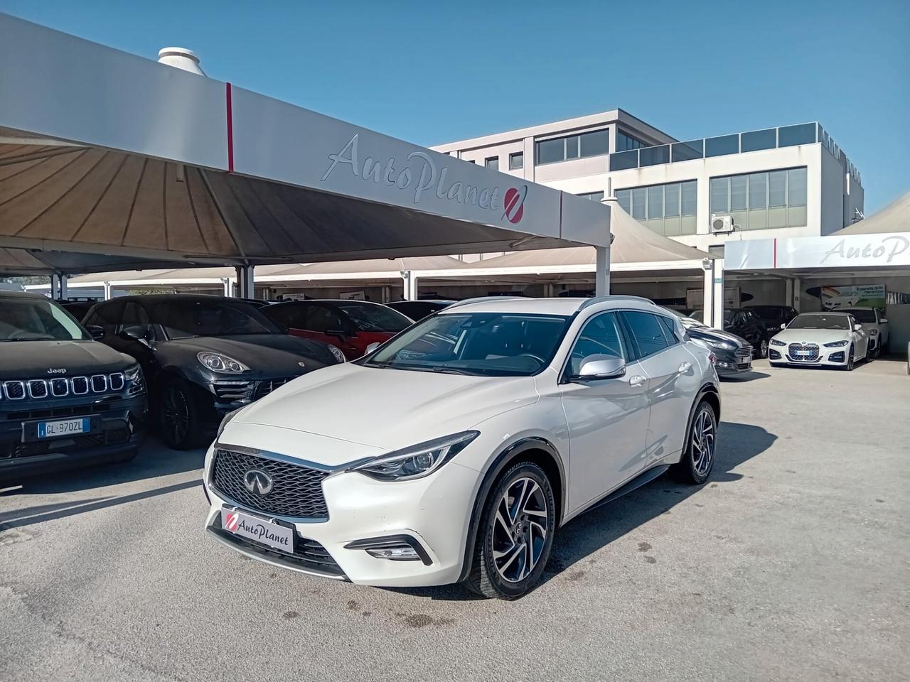 Infiniti Q30 1.5 diesel Premium Tech