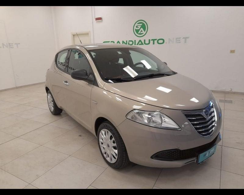 Lancia Ypsilon III 2011 1.2 8v Silver 69cv