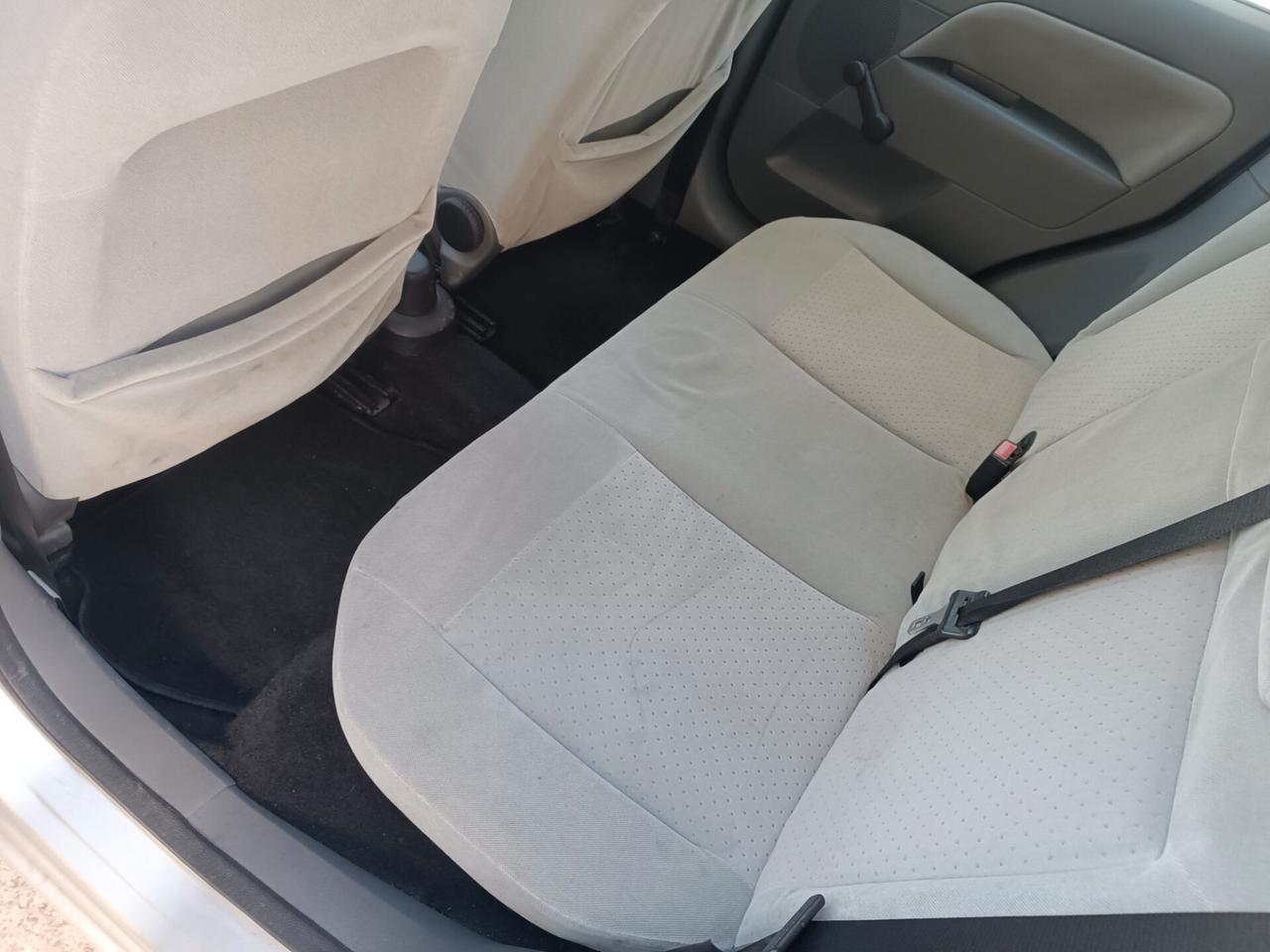 Ford Fiesta 1.4 benzina