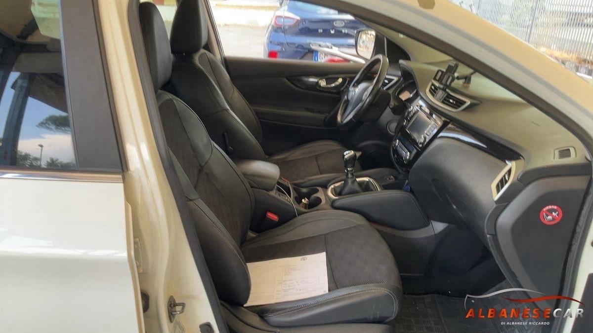 Nissan Qashqai 1.5 dCi 360 TETTO PANORAMICO