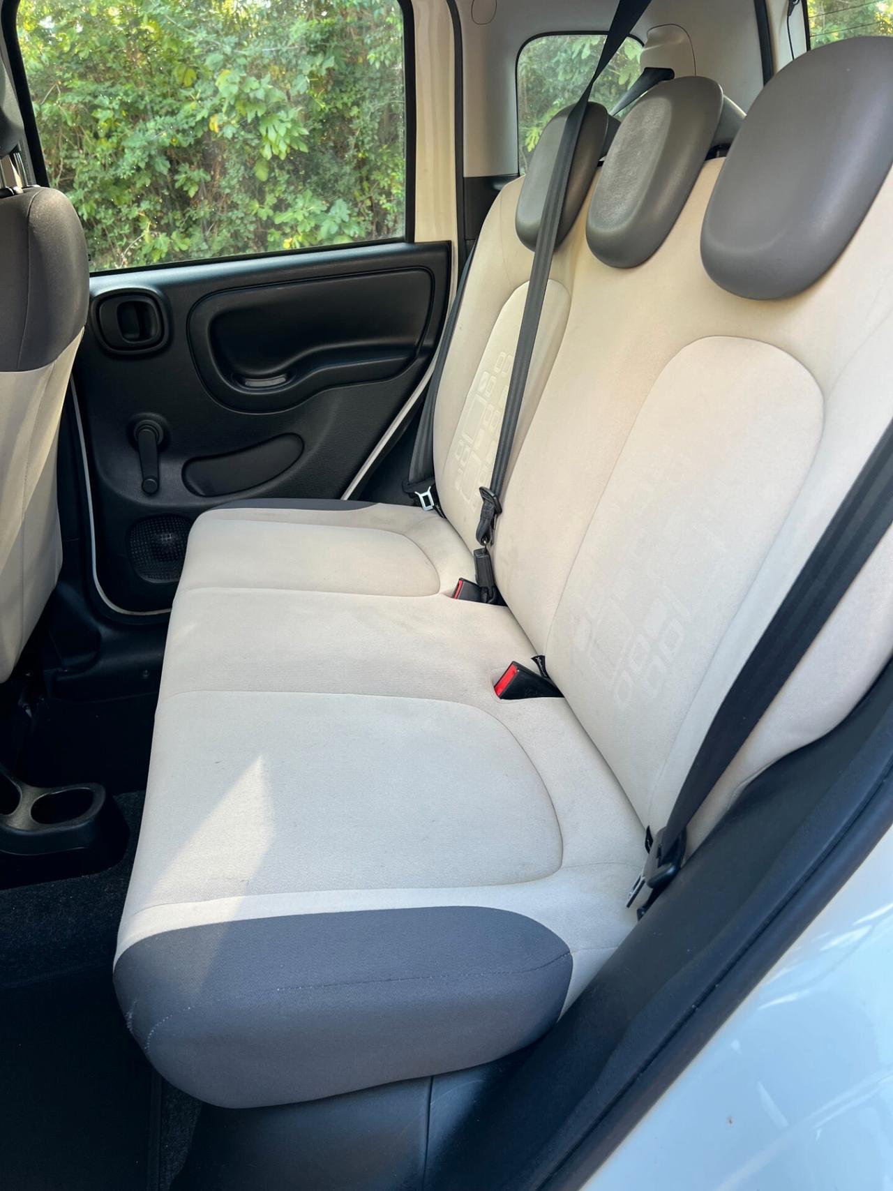 ADATTA PER NEOPATENTATI Fiat Panda 0.9 TwinAir Turbo Natural Power Lounge