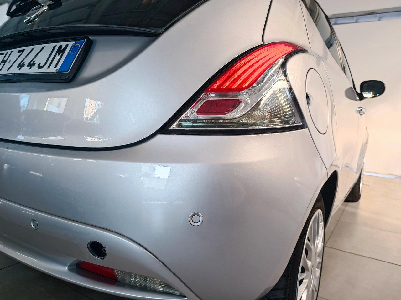 Lancia Ypsilon 5 Porte Ypsilon 1.2 Gold 69cv