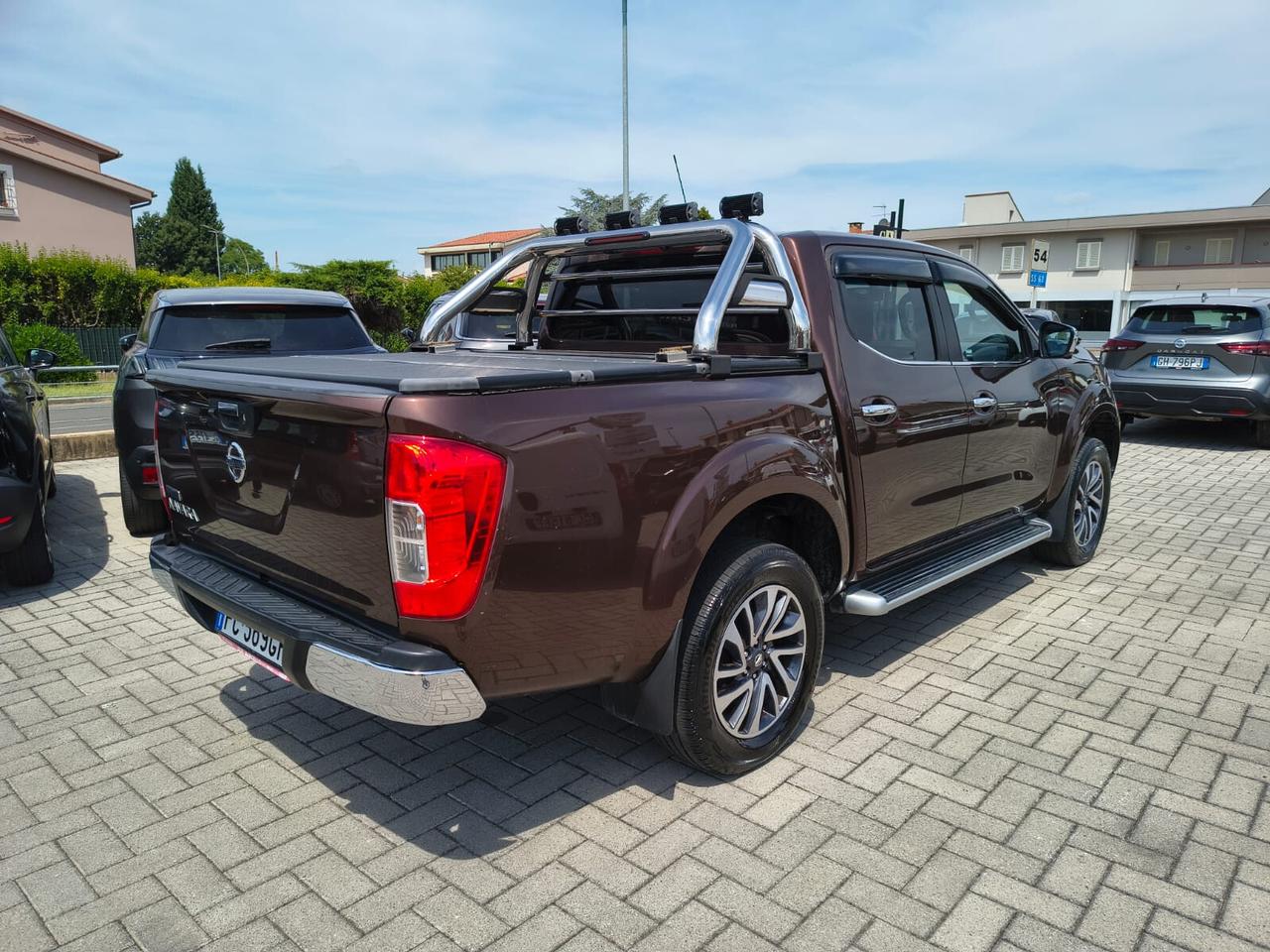 Nissan Navara 2.3 dCi 4WD Double Cab 190CV *5 POSTI*