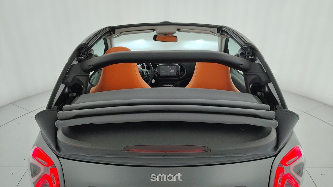 SMART Fortwo Cabrio eq suitegrey-grey 22kW