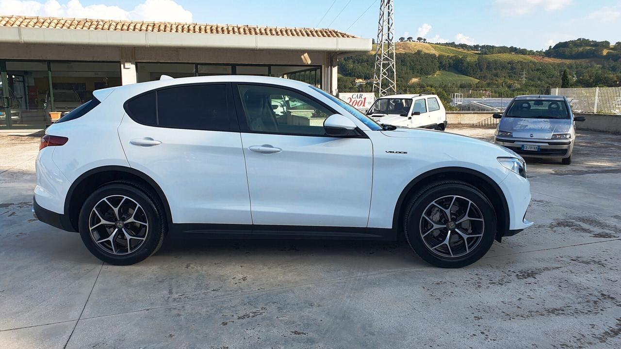 Alfa Romeo Stelvio 2.2 Turbodiesel 210 CV AT8 Q4 Executive