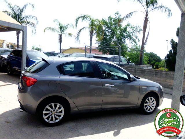 ALFA ROMEO Giulietta 1.6 JTDm-2 105 CV Distinctive