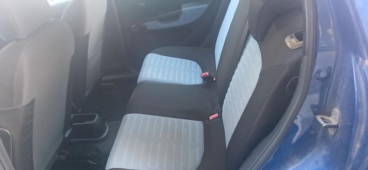 Pochi km grande Punto neopatentati