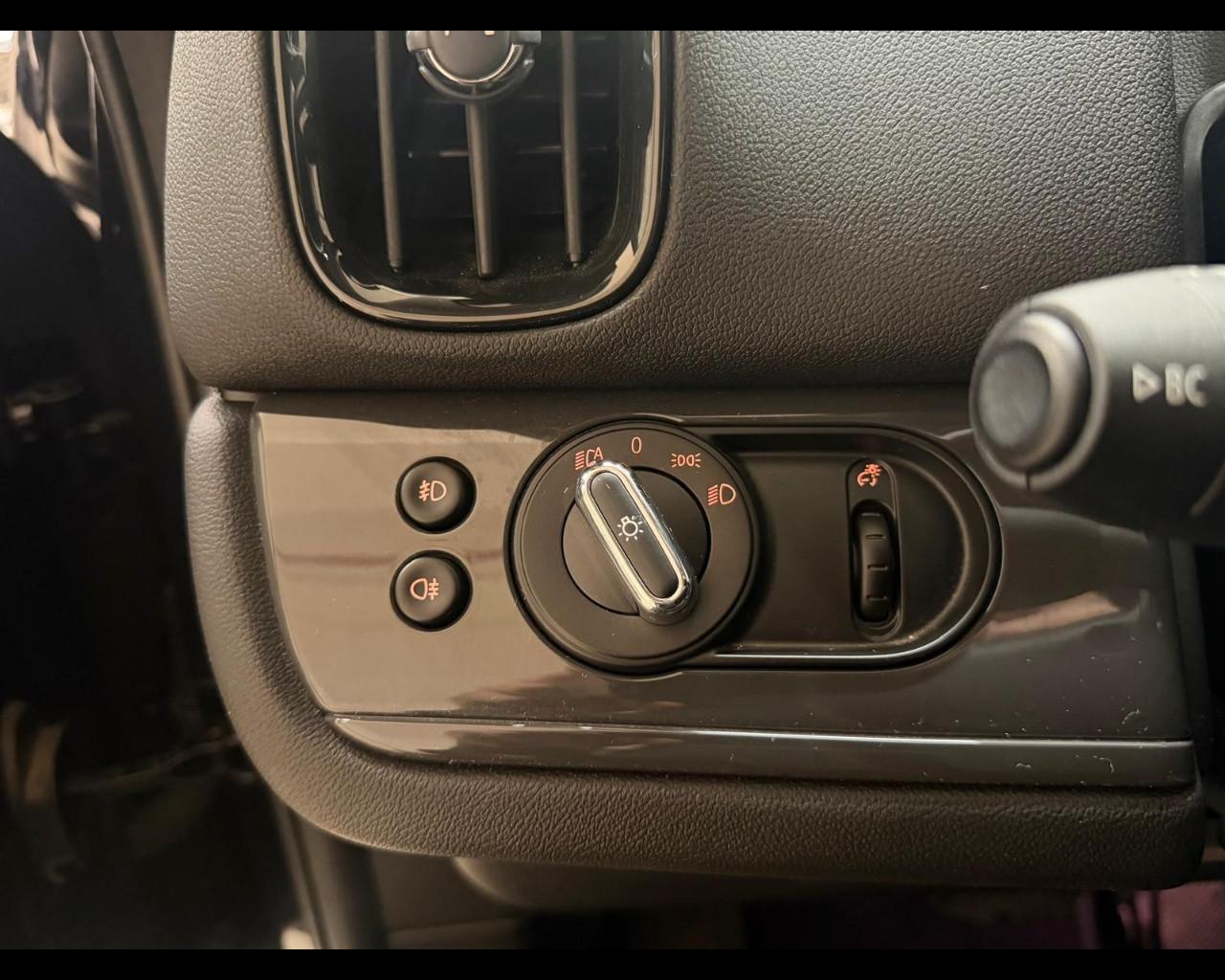 MINI Mini Countrym.(F60) - Mini 1.5 One D Northwood Edition Countryman