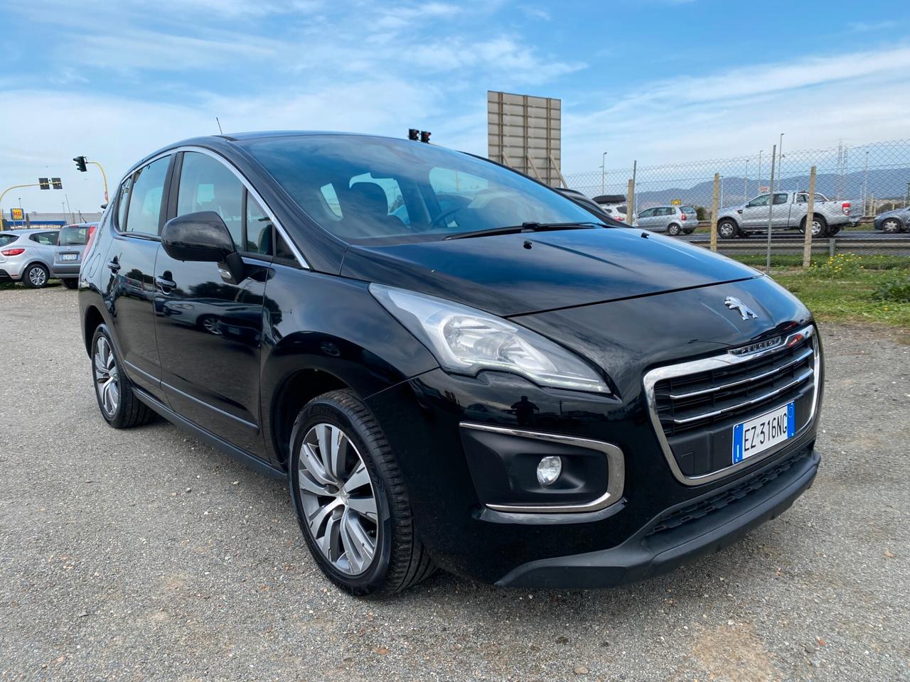 PEUGEOT 3008 1.6 HDi 115cv GARANTITA