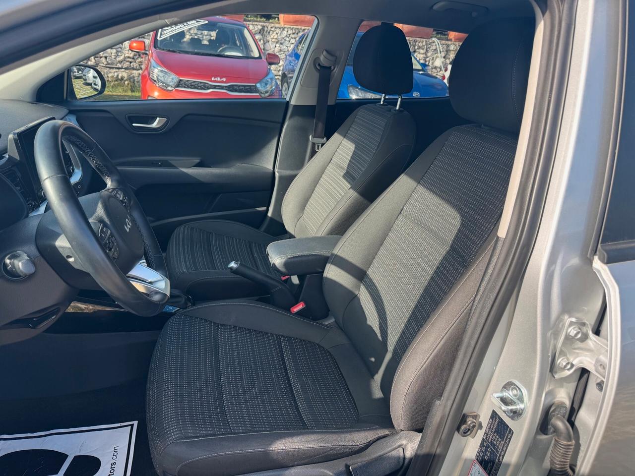 Kia Stonic 1.0 T-GDi 120cv MHEV DCT Style