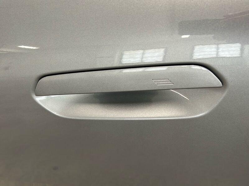 BMW X2 U10 sdrive 18d auto