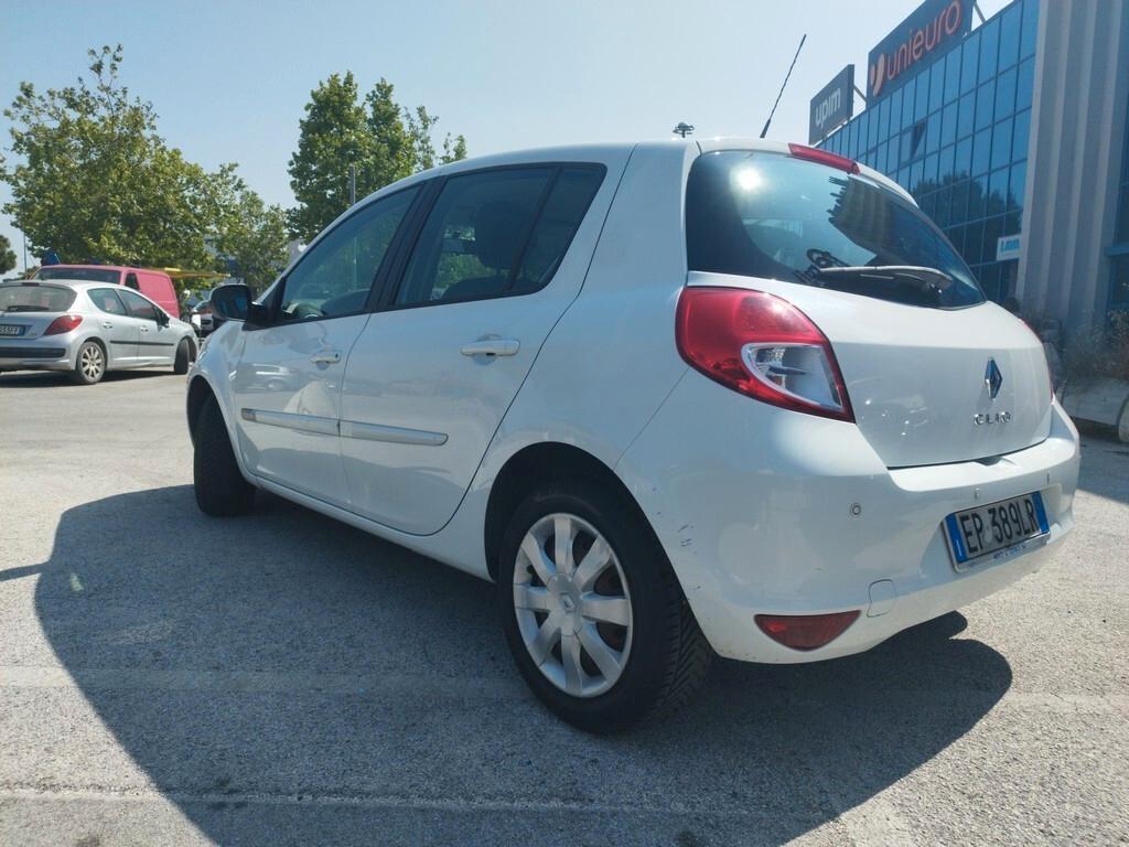 Renault Clio 1.2 16V 5 porte GPL Dynamique
