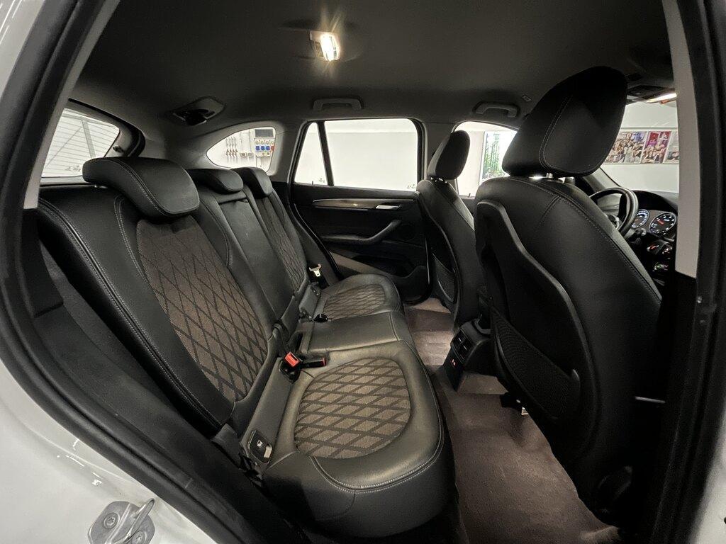 BMW X1 18 d xLine xDrive Steptronic