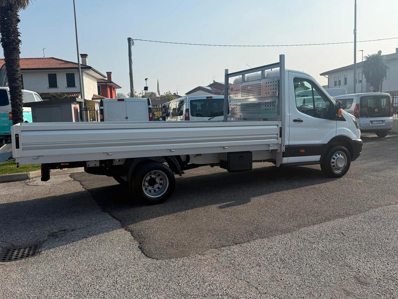 Ford Transit 350 Gemellato con Cassone Fisso.in alluminio nuovo