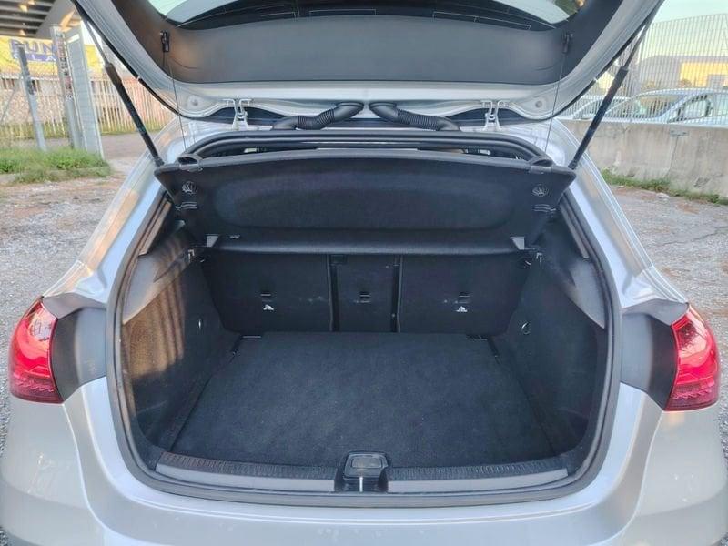 Mercedes-Benz Classe A A 180 d Automatic Progressive Advanced Plus