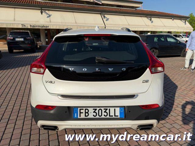 VOLVO V40 Cross Country D2 1.6 Volvo Ocean Race