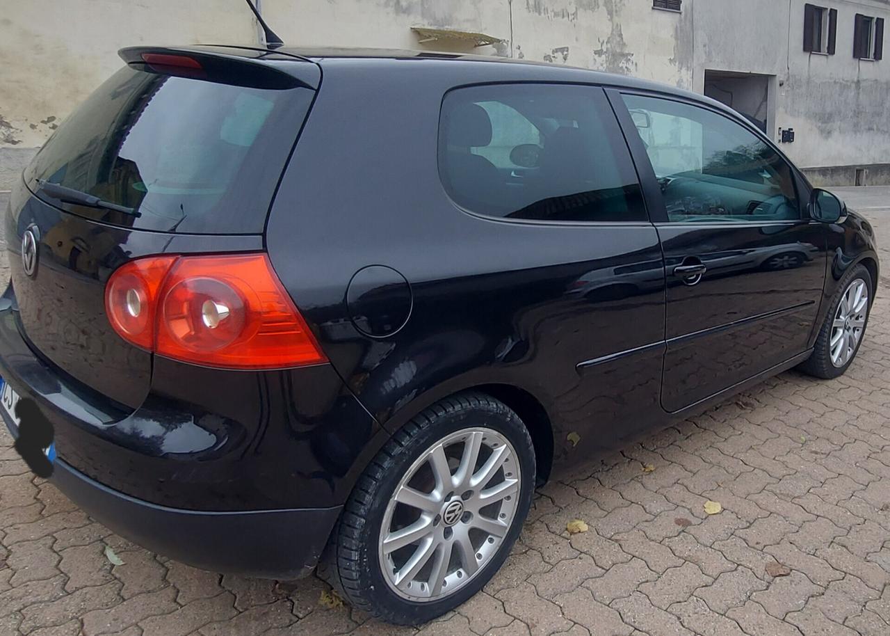 Volkswagen Golf 2.0 16V TDI 3p. Sportline