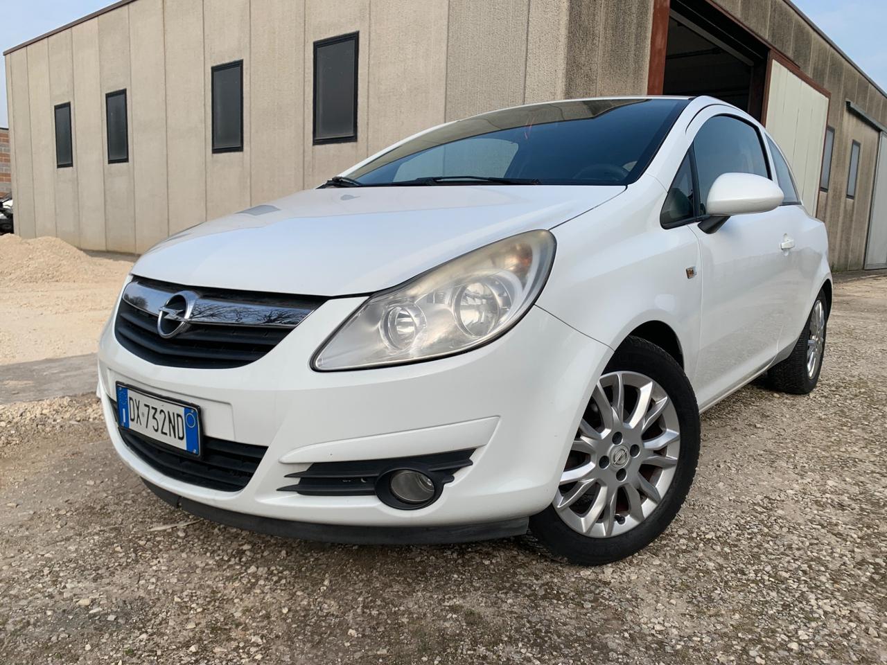 Opel Corsa 1.2 80CV 3 porte GPL-TECH Enjoy