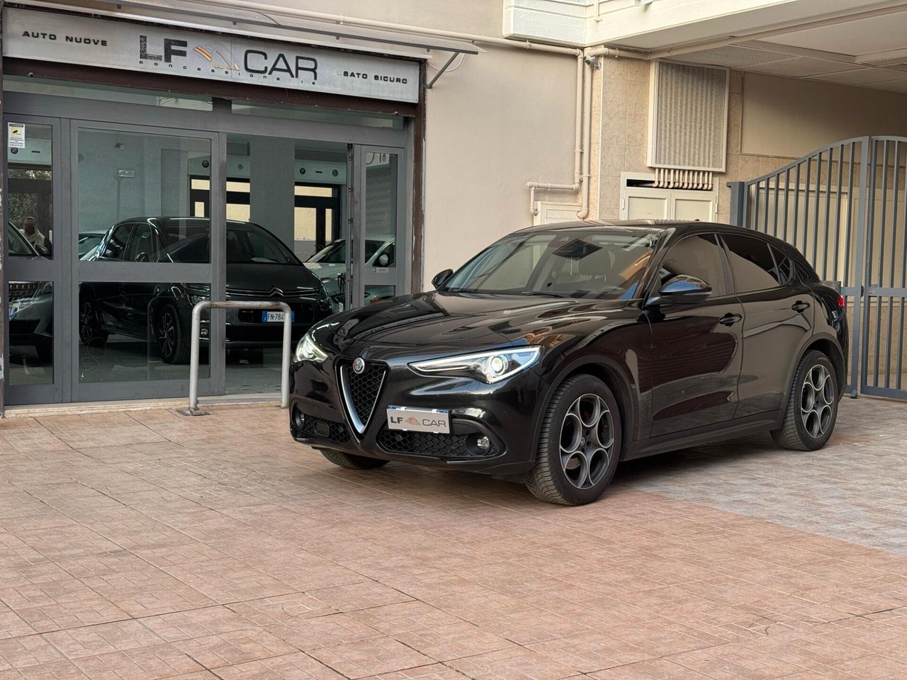 Alfa Romeo Stelvio 2.2 Turbodiesel 190 cv AT8 RWD Executive