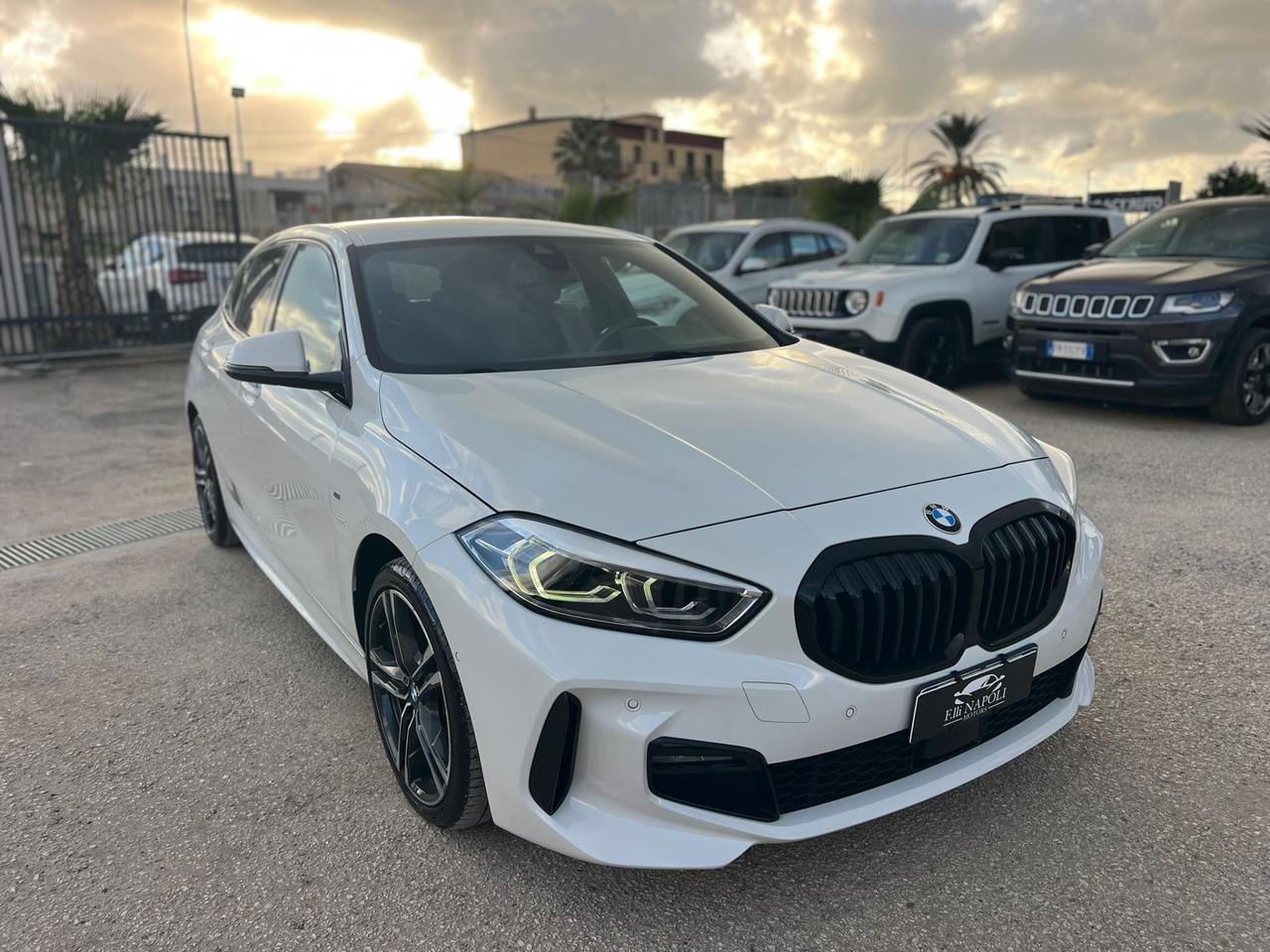 Bmw 118 118d 5p. Msport