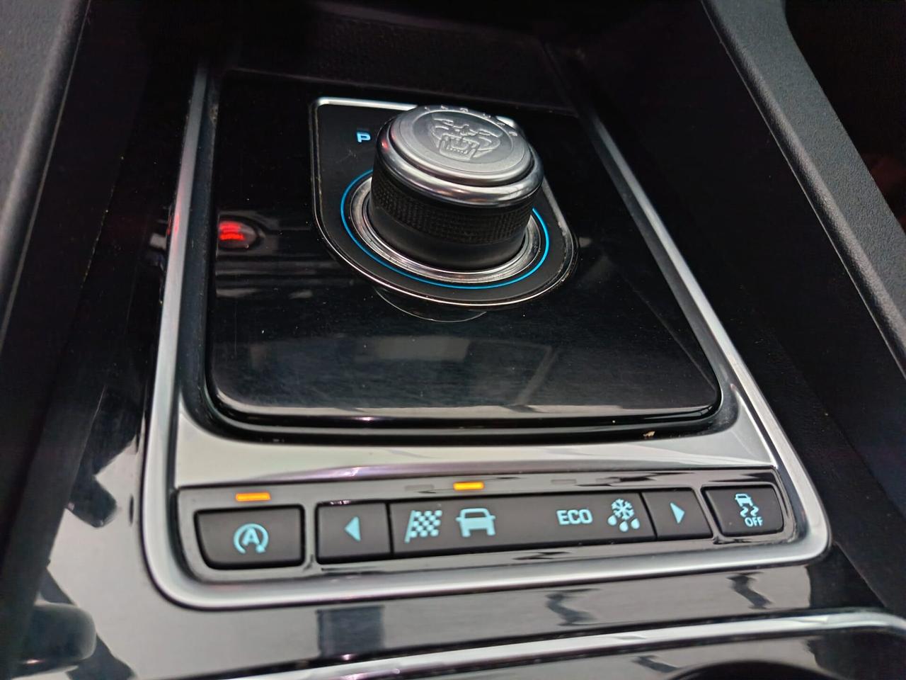 Jaguar F-Pace 2.0 D 180 CV Portfolio