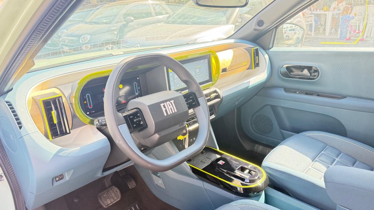 Fiat Grande Panda 1.2 Hybrid 110 CV S&S La Prima LED NAVI KAMERA PDC BLUETOOTH CERCHI 17