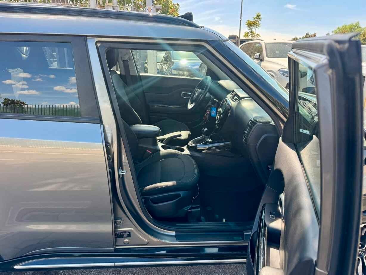 Kia Soul 1.6 CRDi 136 CV CAMBIO AUTOMATICO