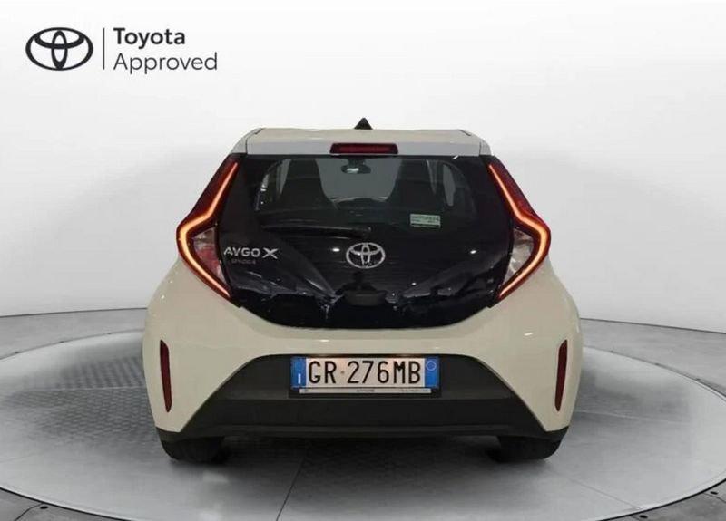 Toyota Aygo Aygo Connect 1.0 VVT-i 72 CV 5 porte x-play