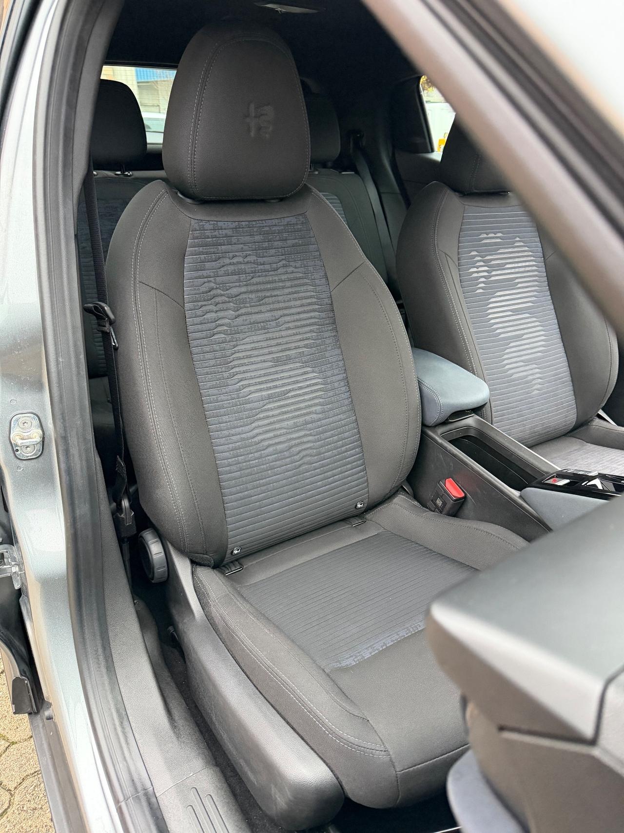 Alfa Romeo Junior 1.2 136 CV Hybrid eDCT6