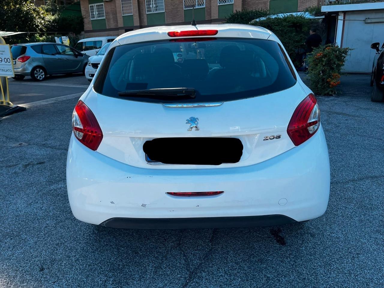 Peugeot 208 1.4 HDi 68 CV 5 porte Access